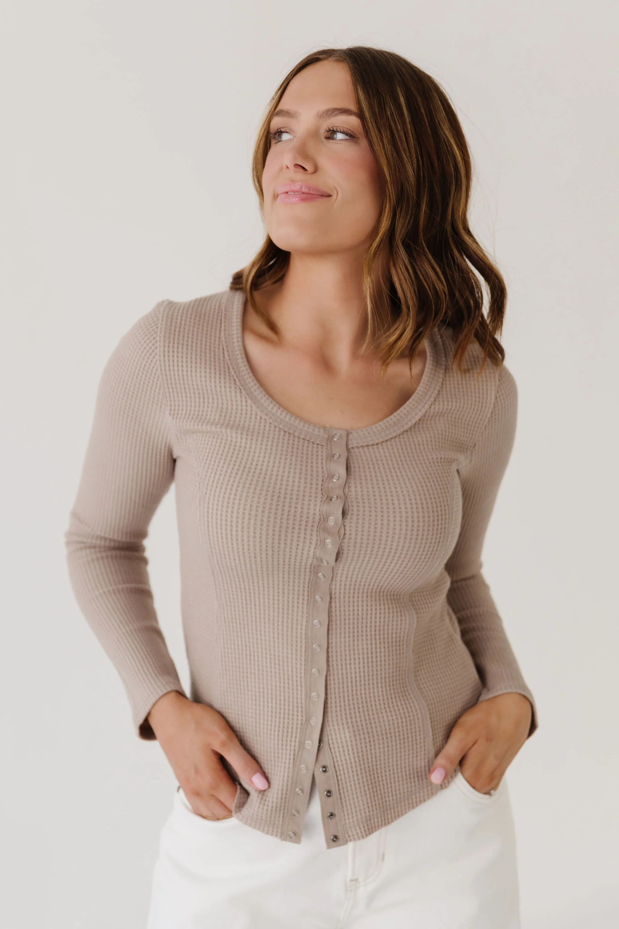 THE BIANCA BUTTON DOWN KNIT TOP IN MOCHA - Payfeveri
