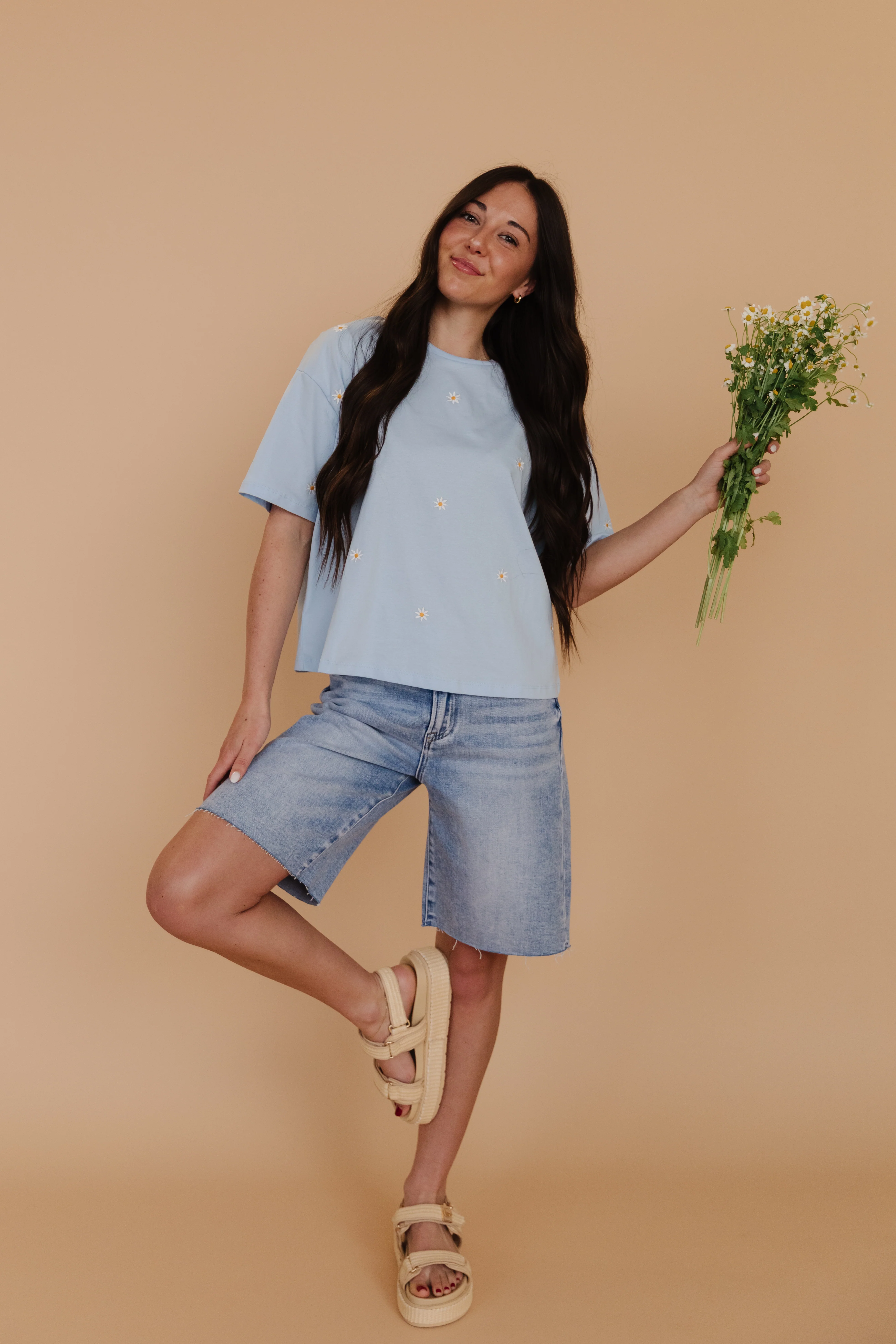 THE KHLOE HIGH RISE BERMUDA SHORTS IN MEDIUM DENIM - Payfeveri