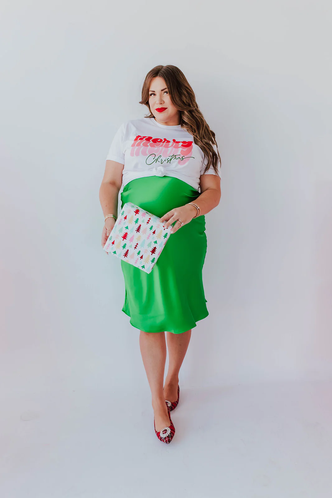 THE MISTLETOE SATIN MIDI SKIRT IN EMERALD GREEN - Payfeveri