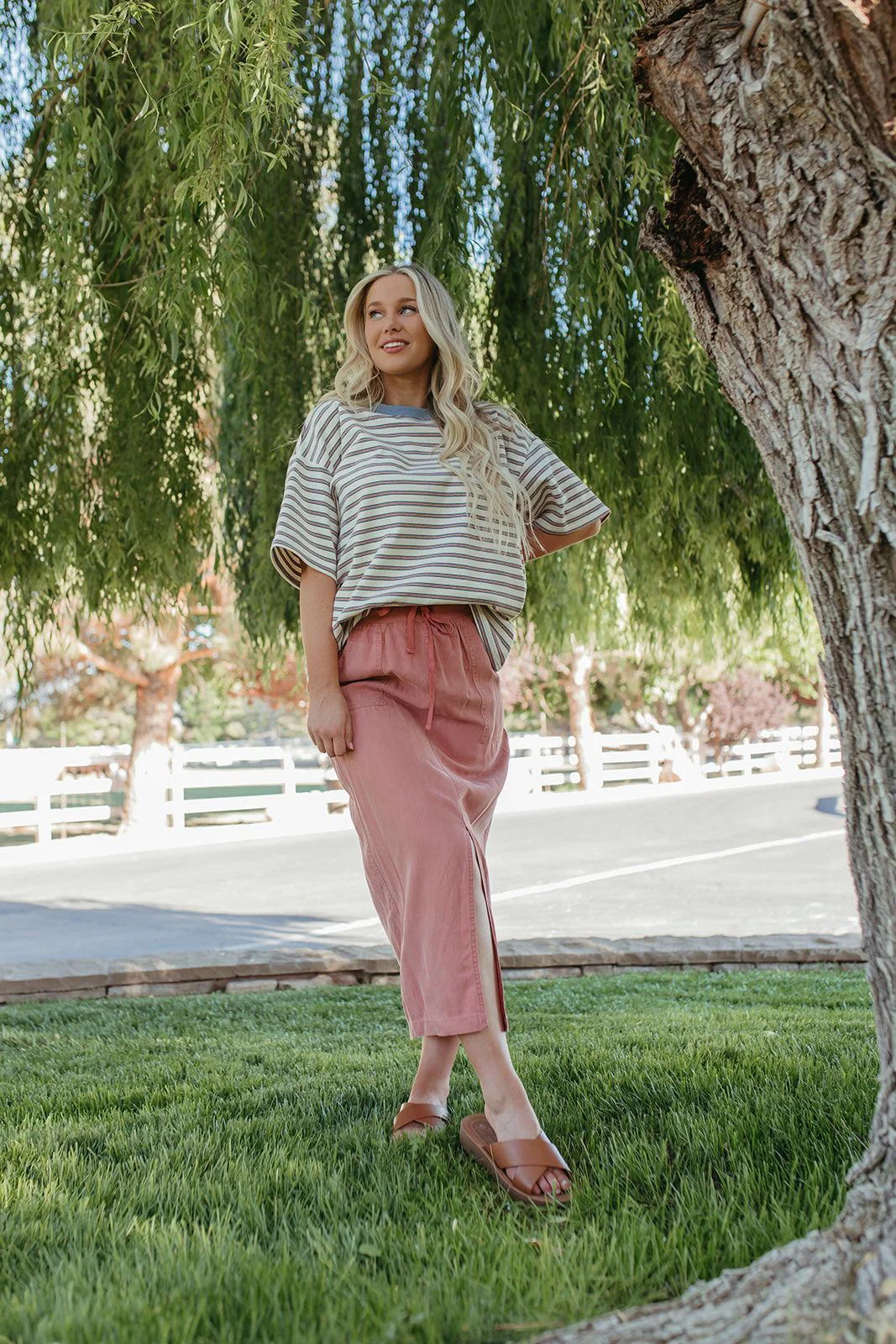 THE TATUM MIDI SKIRT IN DUSTY CORAL - Payfeveri