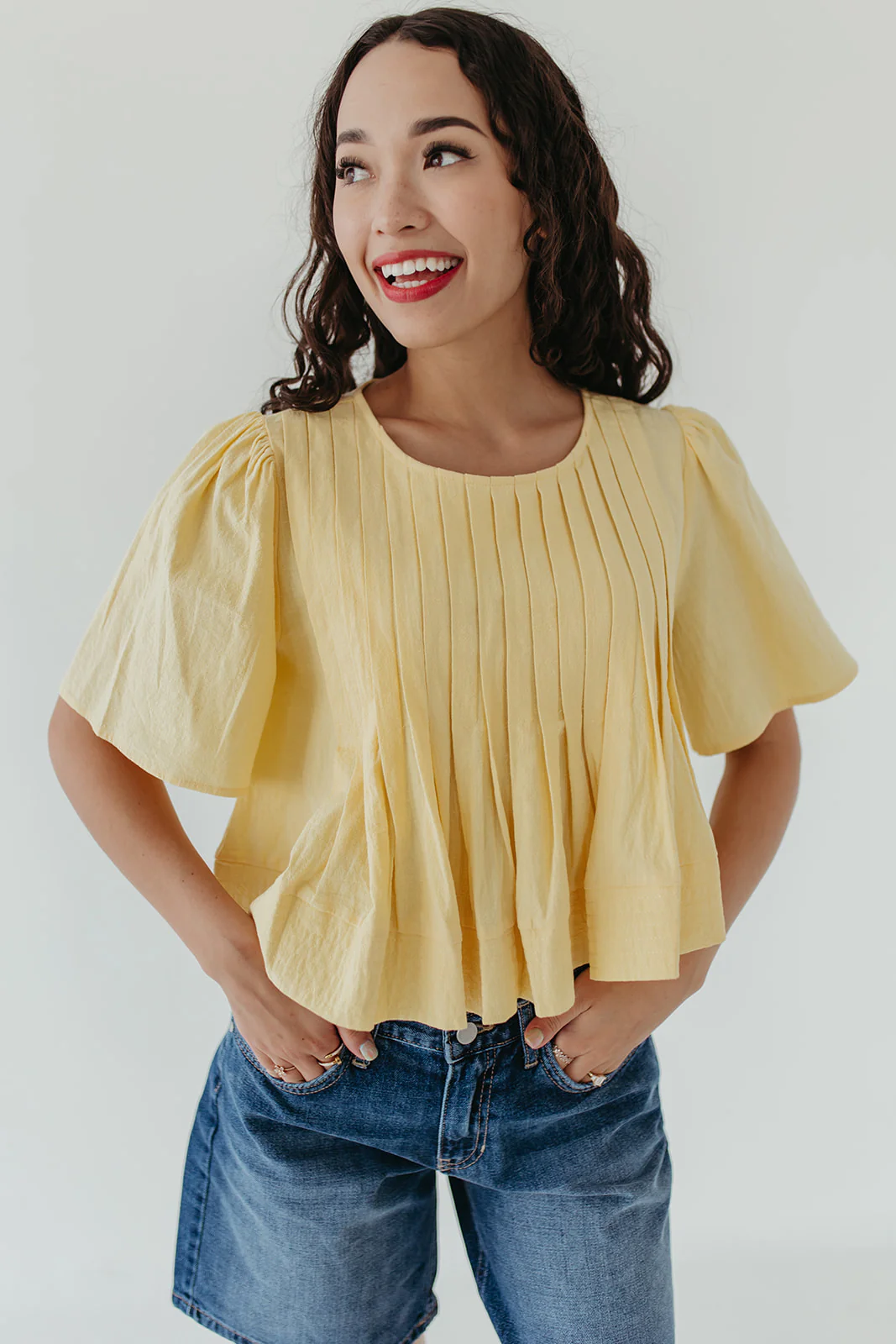 THE JACKIE PINTUCK BLOUSE IN YELLOW - Payfeveri