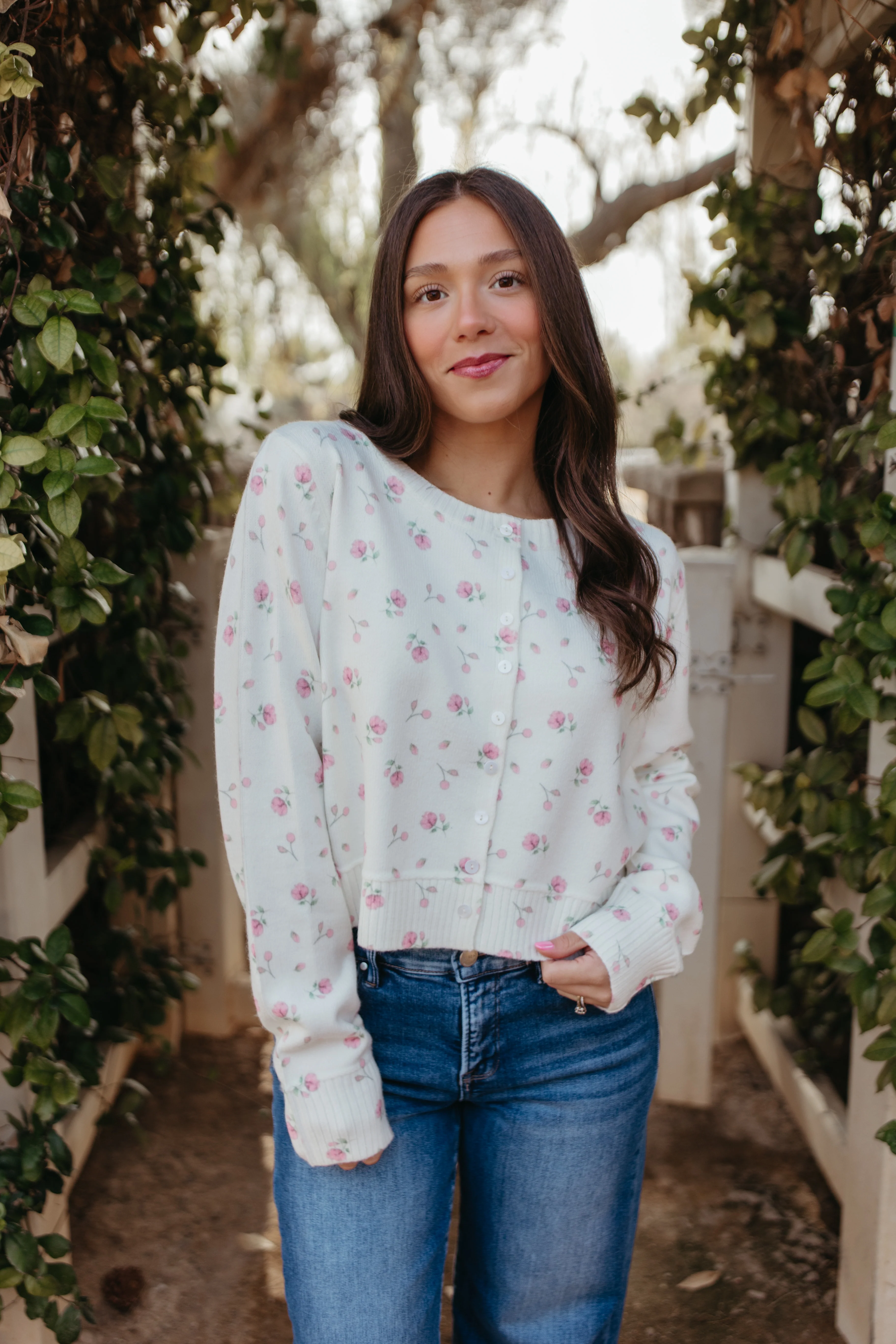 THE SARIAH FLORAL PRINT CARDIGAN SWEATER IN BLUSH - Payfeveri