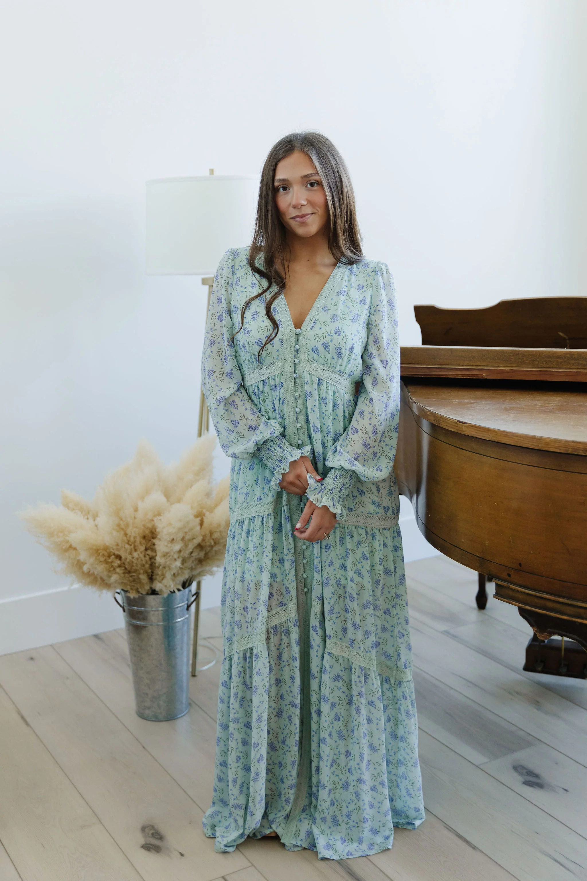 THE JOANNE LACE TRIM DRESS IN MINT - Payfeveri