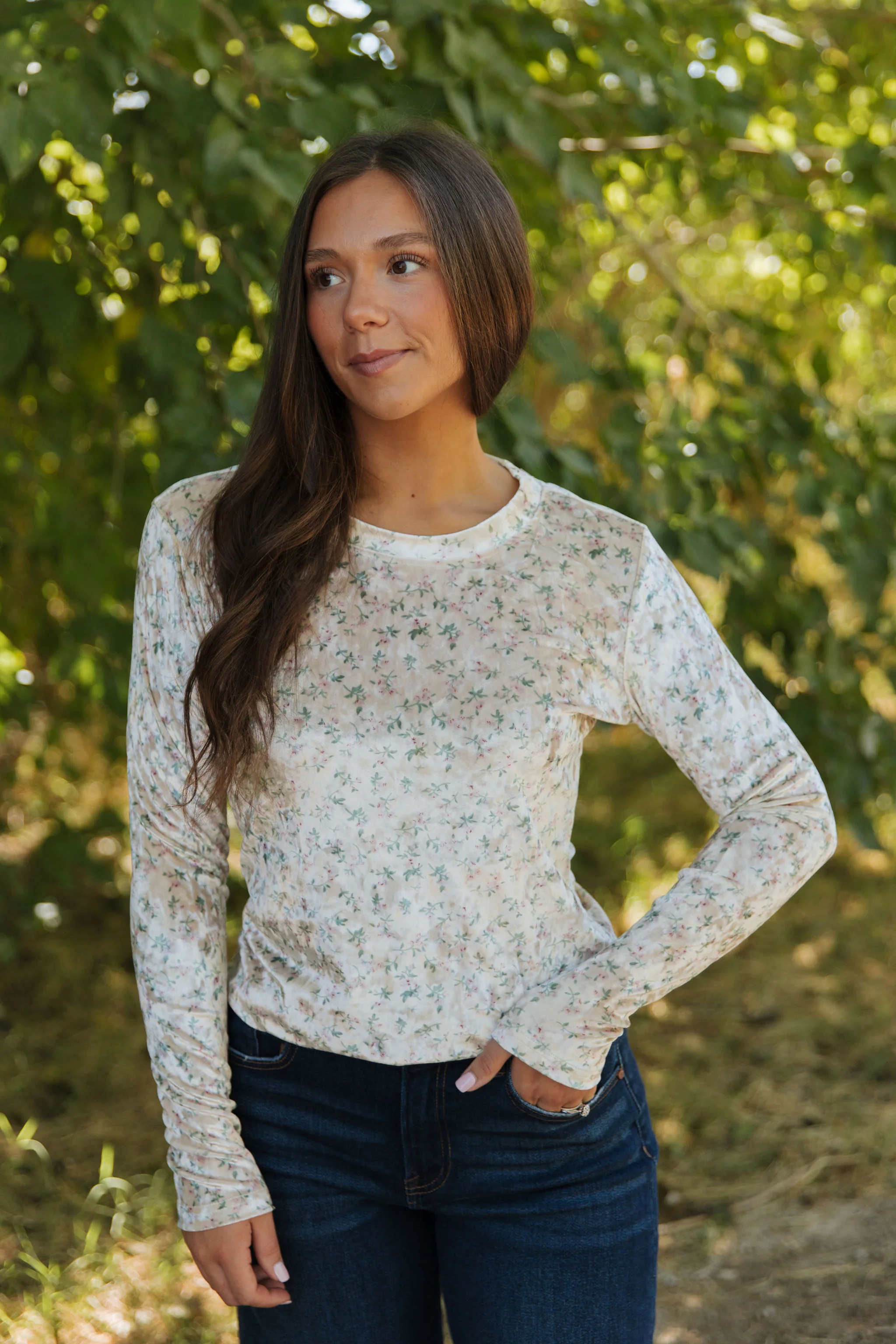 THE JAMIE FLORAL PRINT TOP IN CREAM - Payfeveri