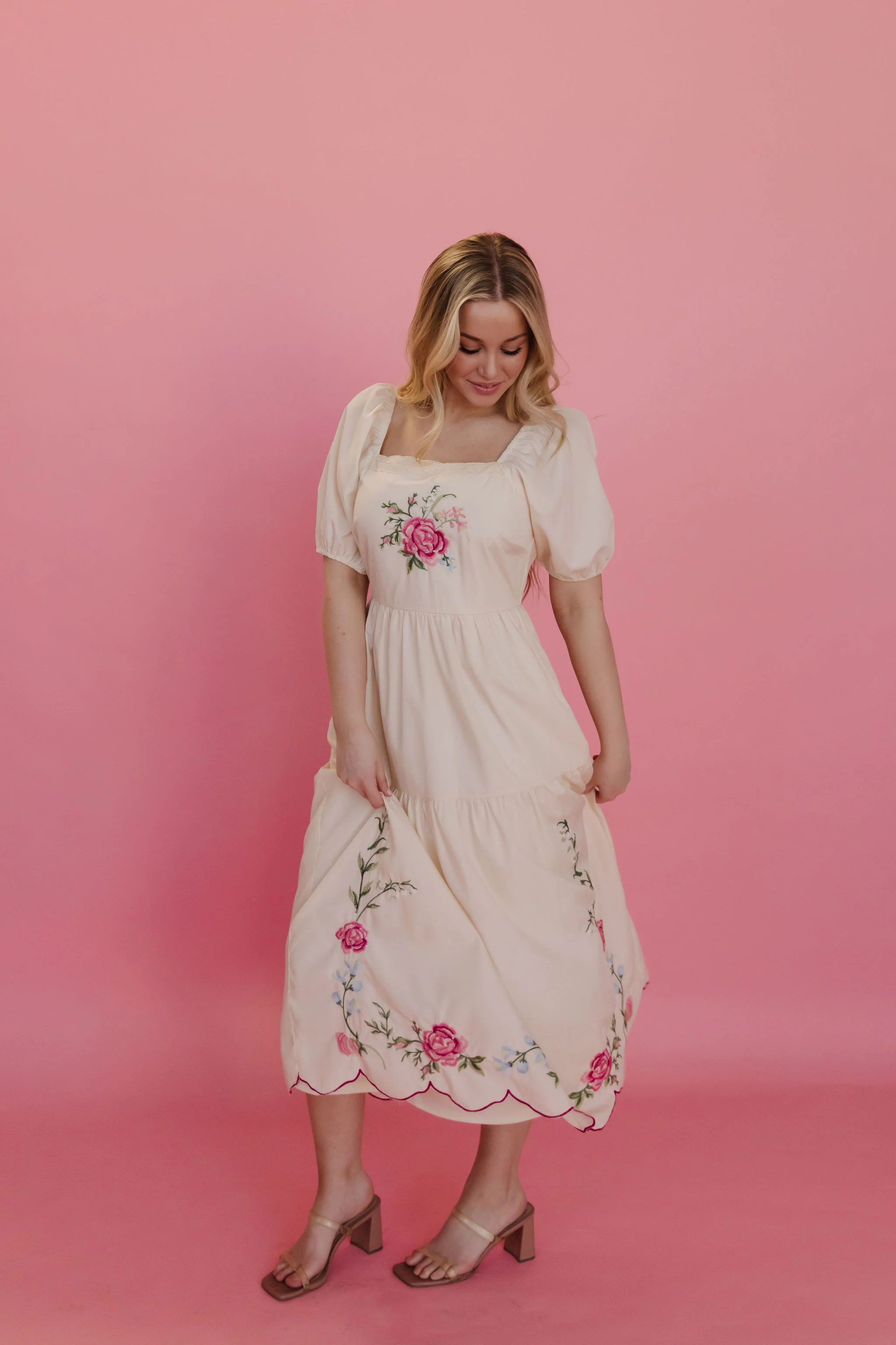 THE WENDY EMBROIDERED DRESS IN CREAM - Payfeveri