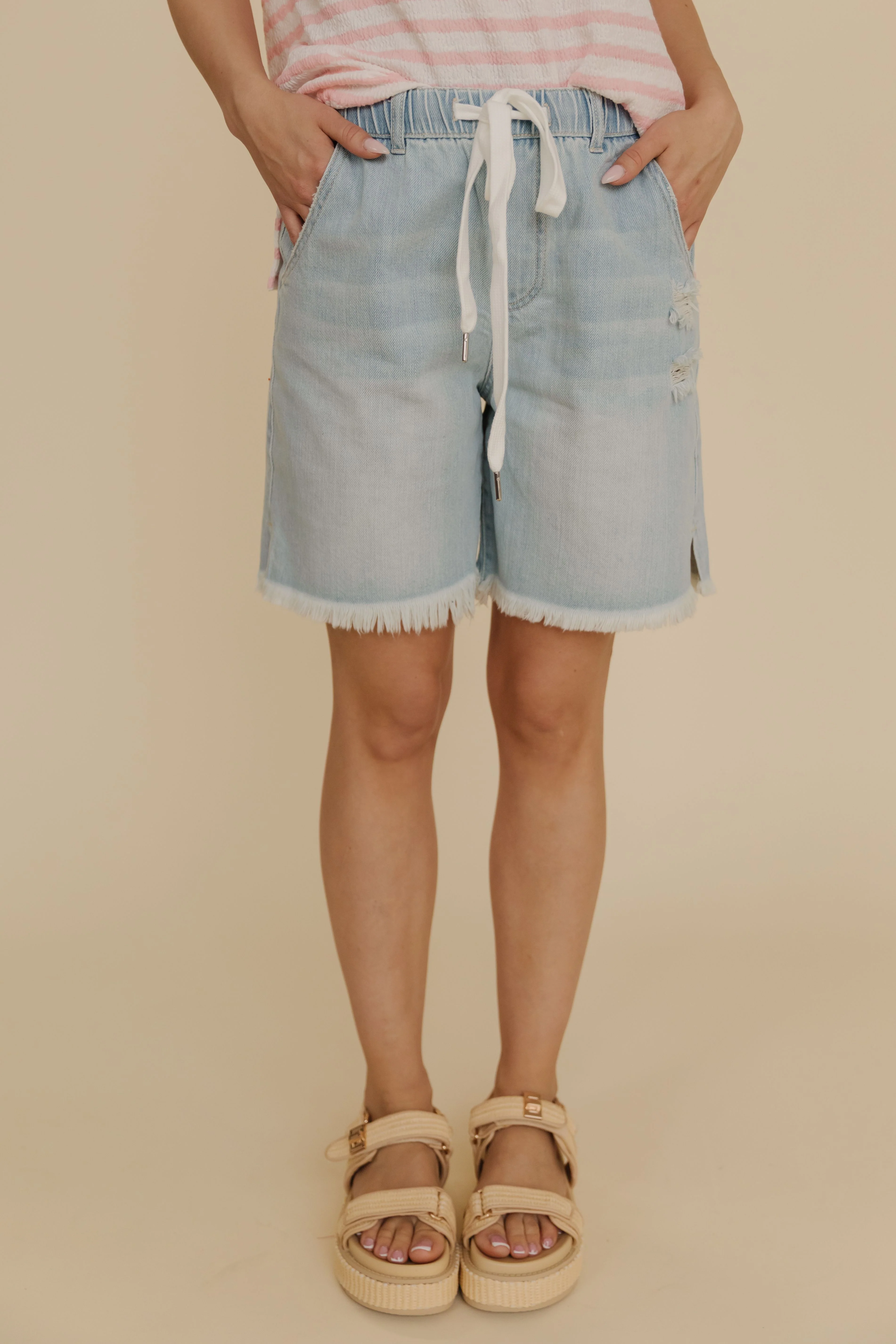THE BLAKELY HIGH RISE BOYFRIEND SHORTS IN LIGHT DENIM - Payfeveri