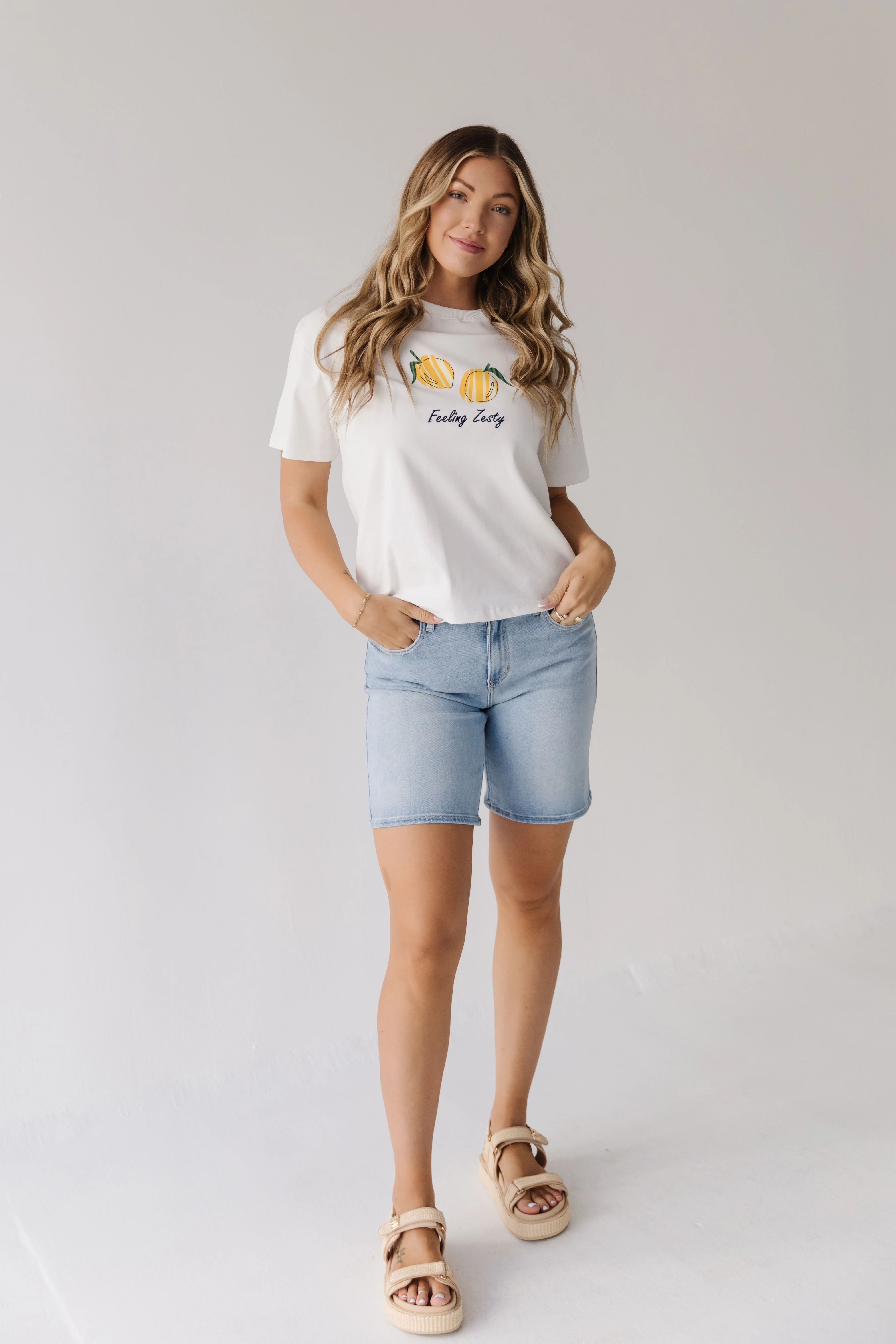 THE LILAH LEMON TEE IN WHITE - Payfeveri