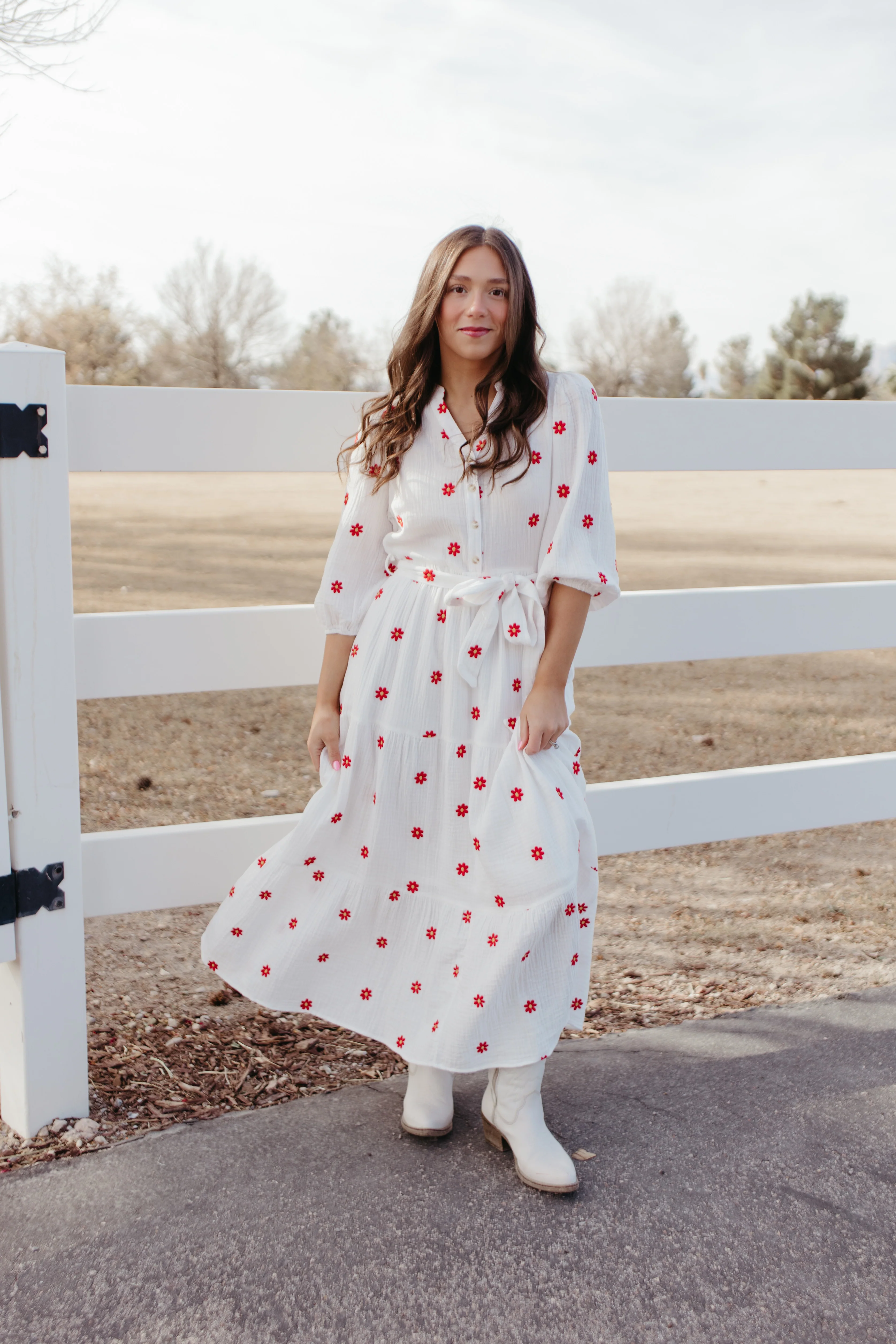 THE MONICA EMBROIDERED FLOWER DRESS IN IVORY - Payfeveri