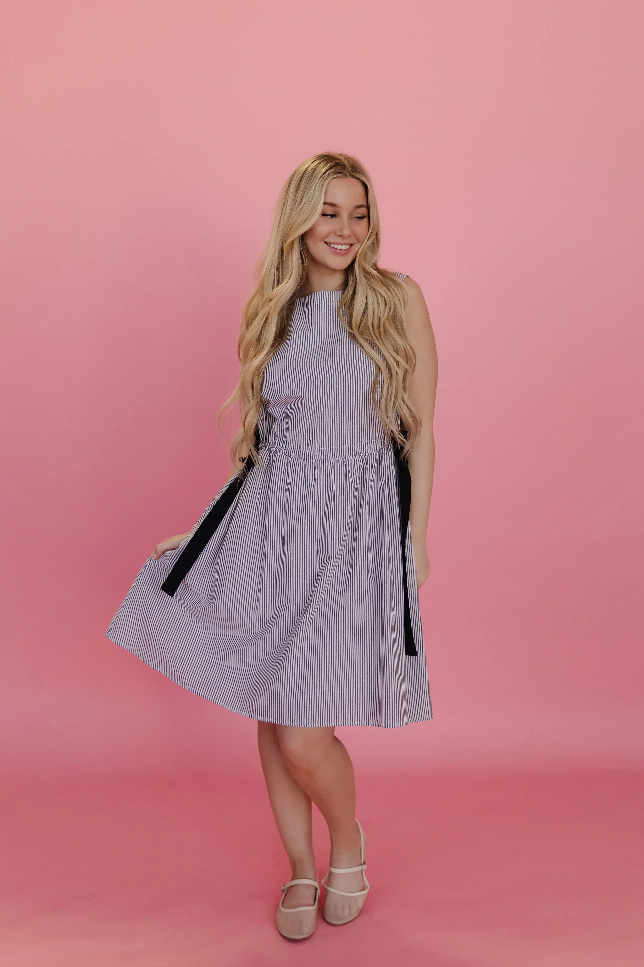 THE NANTUCKET DRESS IN CHARCOAL STRIPE - Payfeveri