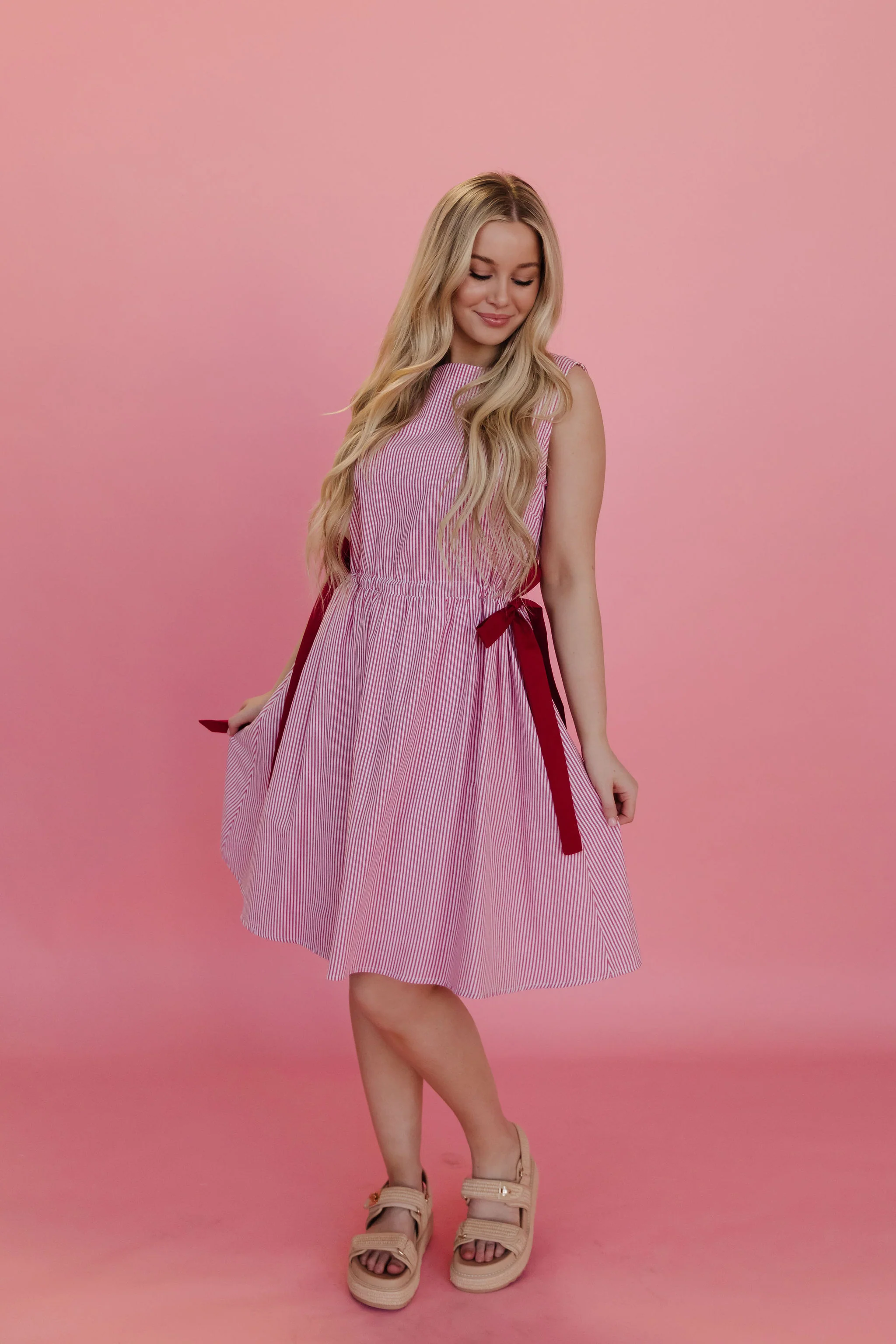 THE NANTUCKET DRESS IN RED STRIPE - Payfeveri