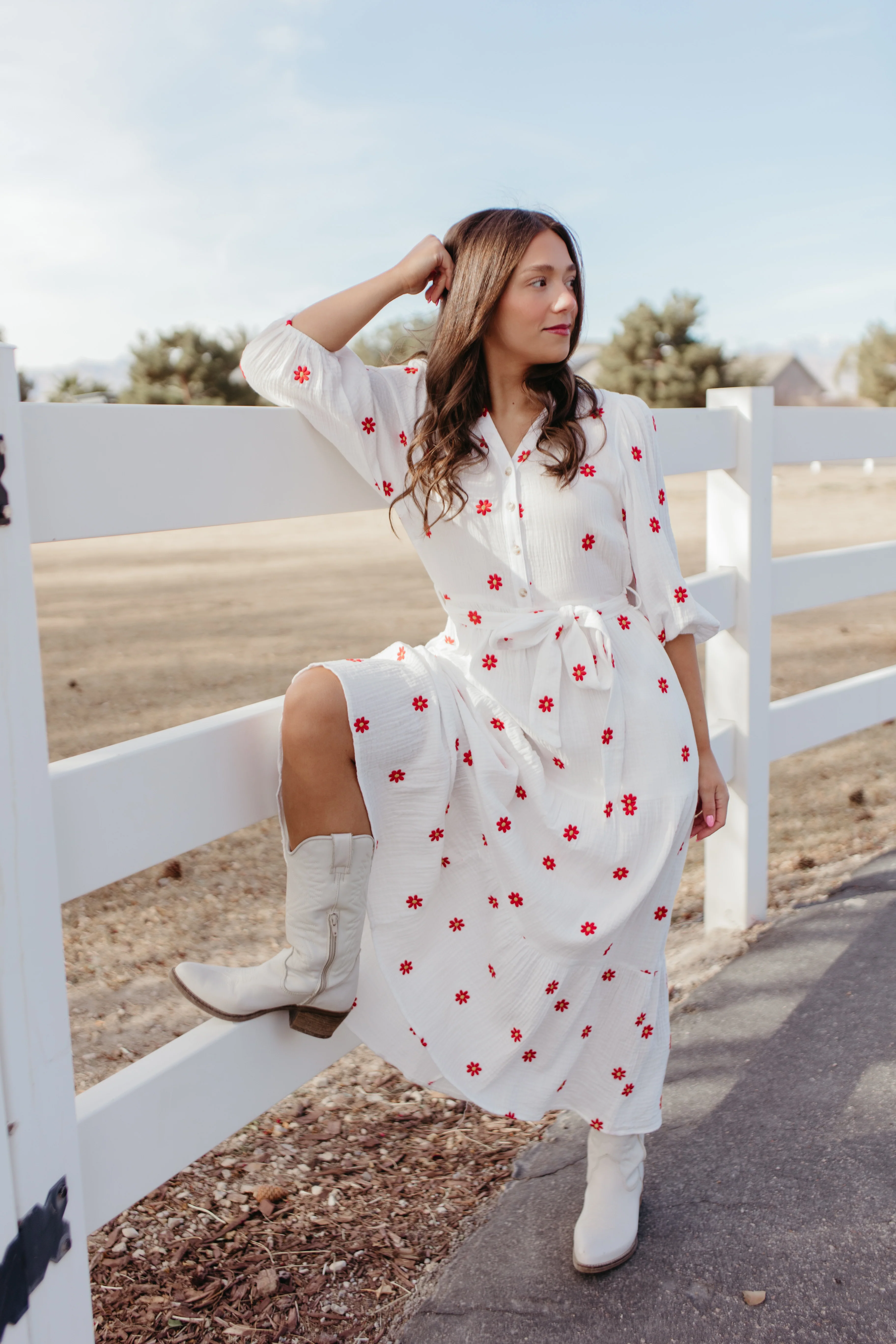 THE MONICA EMBROIDERED FLOWER DRESS IN IVORY - Payfeveri