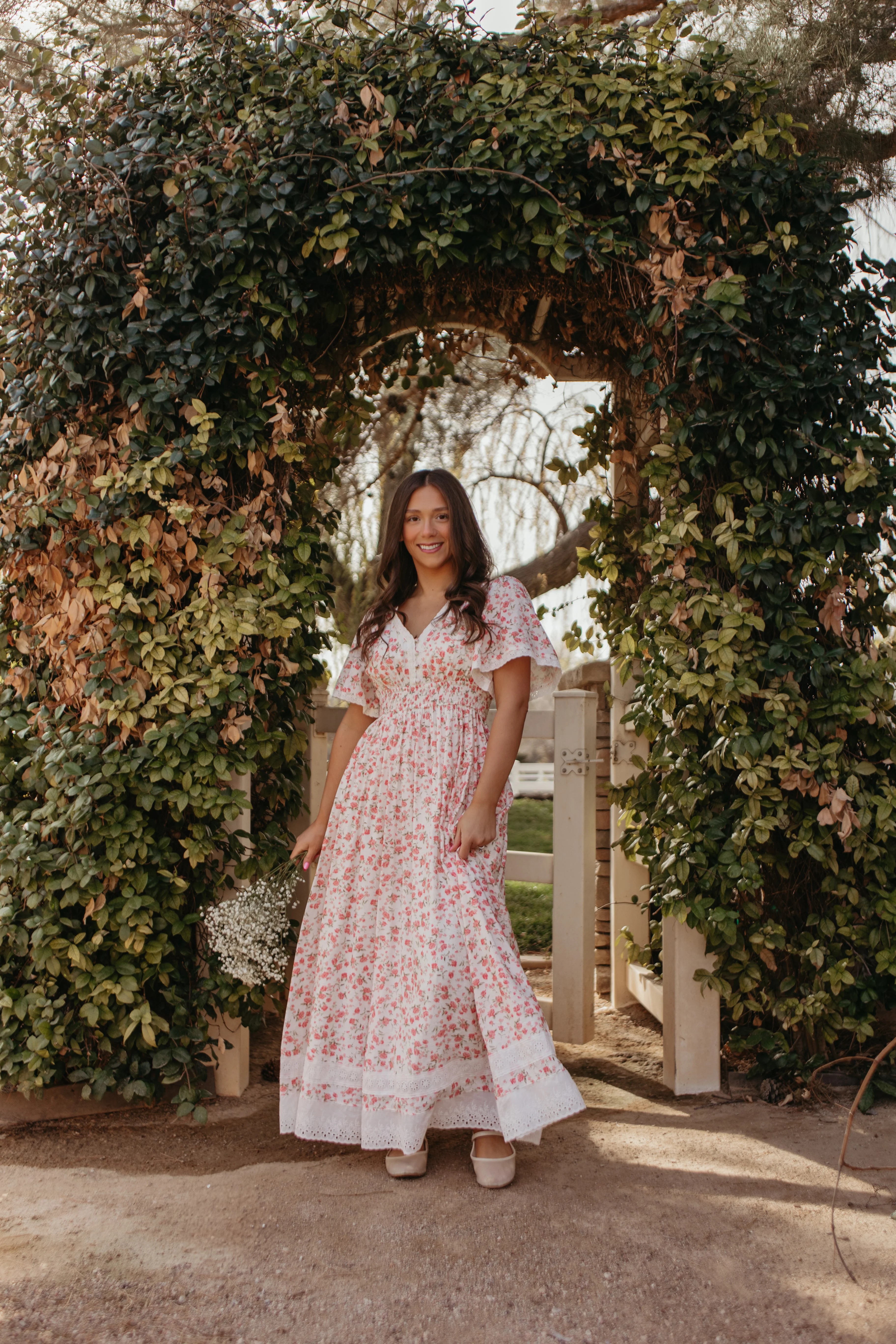 THE EVELYN FLORAL MAXI DRESS IN ENGLISH ROSE - Payfeveri