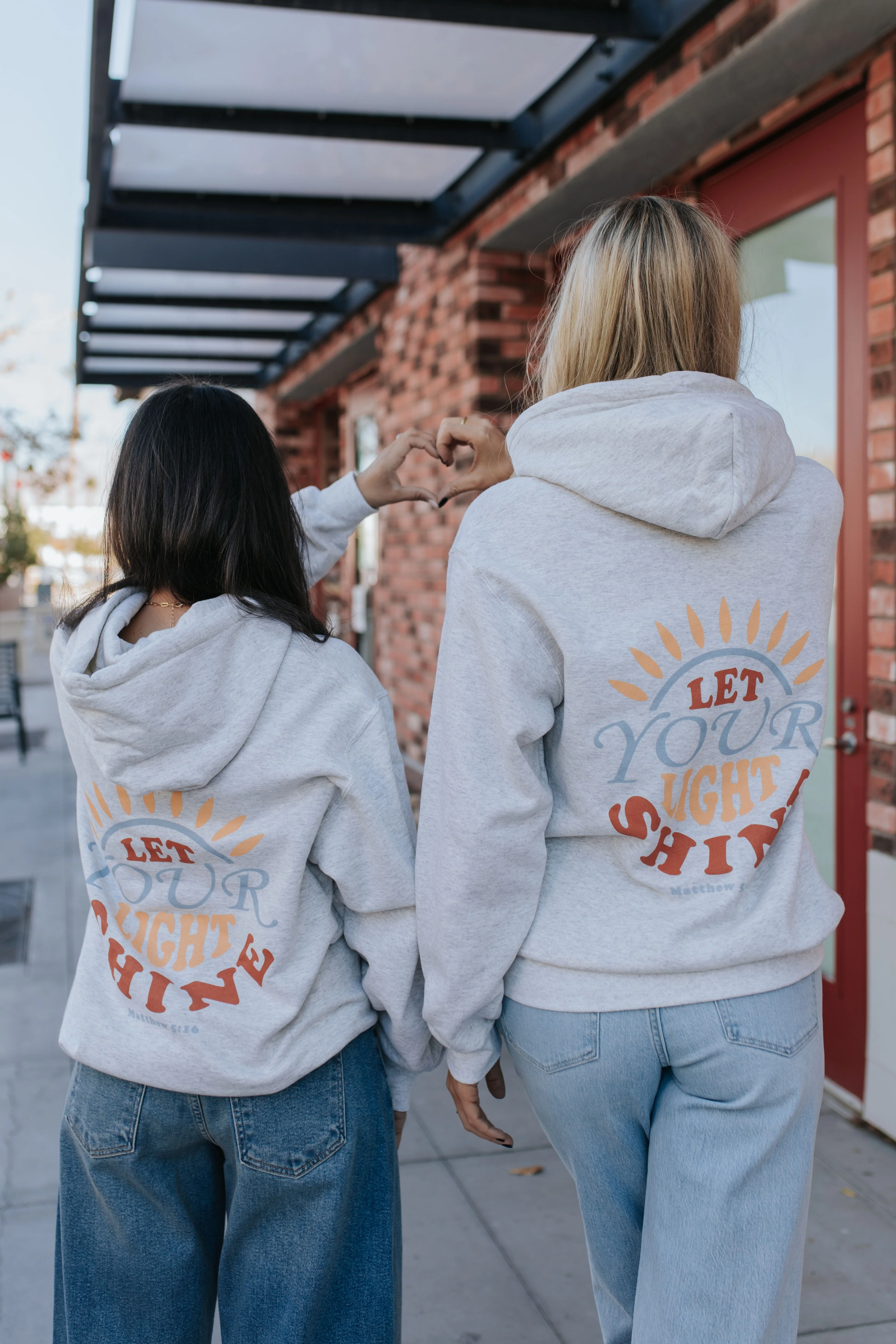 THE LET YOUR LIGHT SHINE HOODIE BY PINK DESERT - Payfeveri
