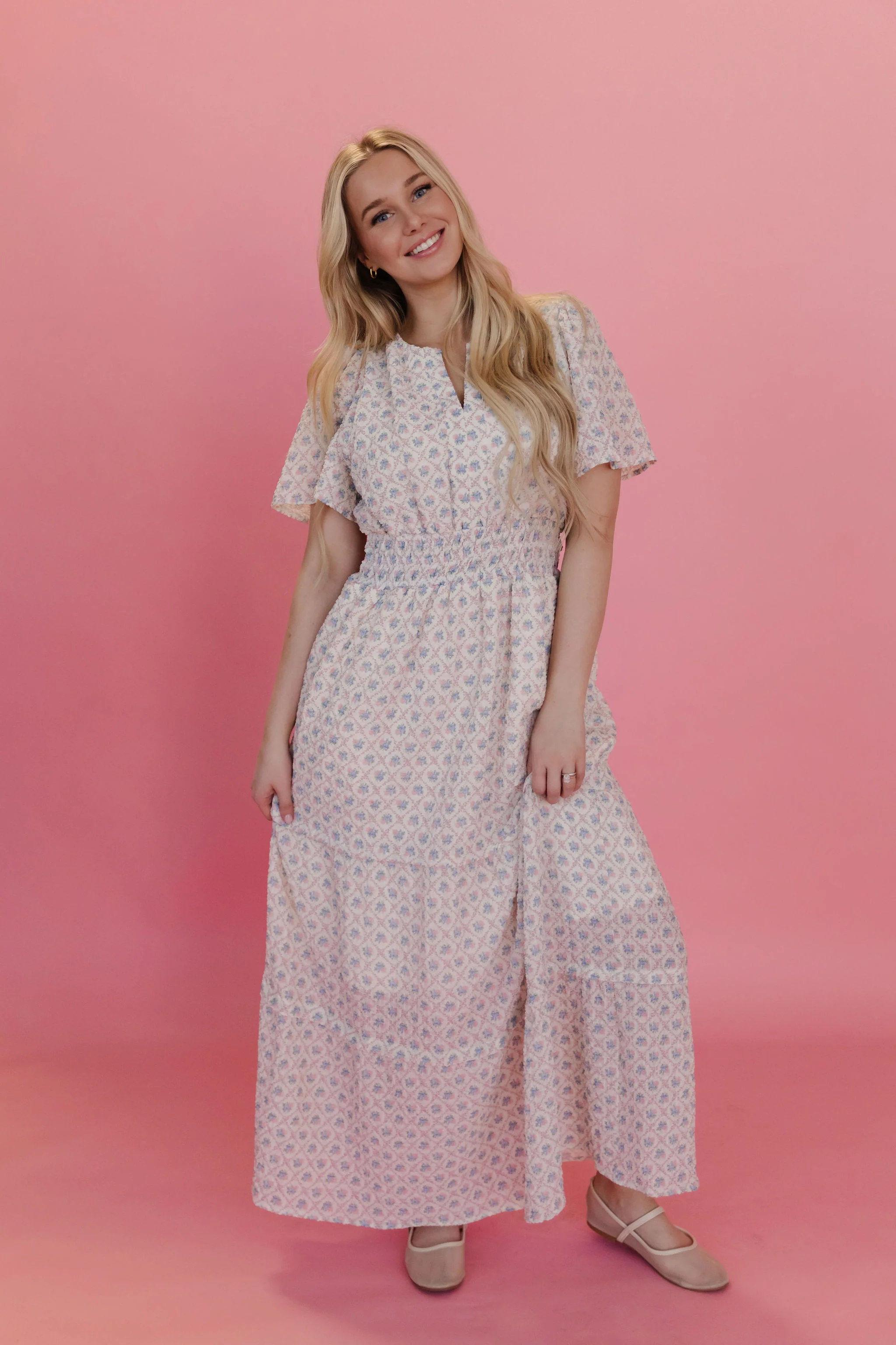 THE MELODIE FLORAL MAXI DRESS IN BLUSH - Payfeveri