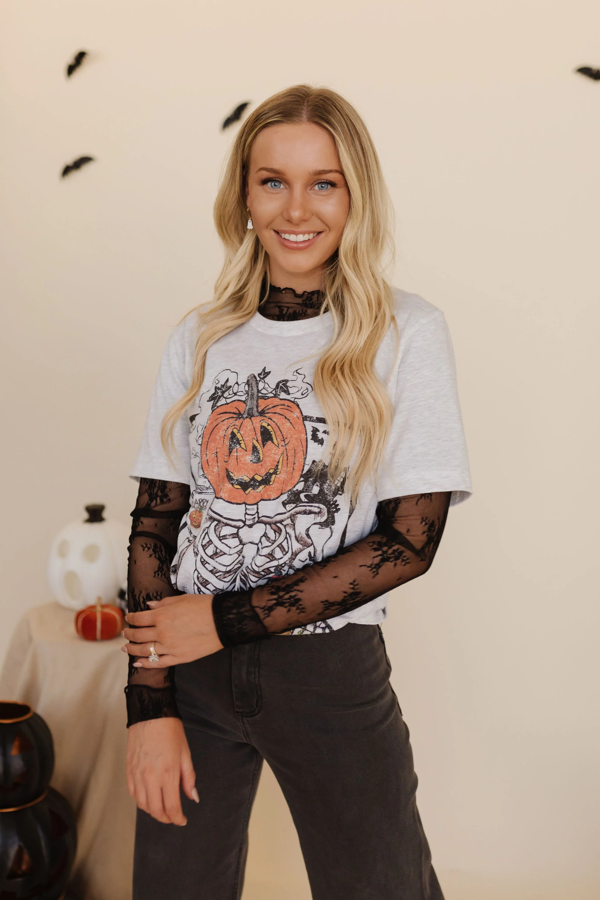 THE PUMPKIN COFFEE TEE IN ASH - Payfeveri