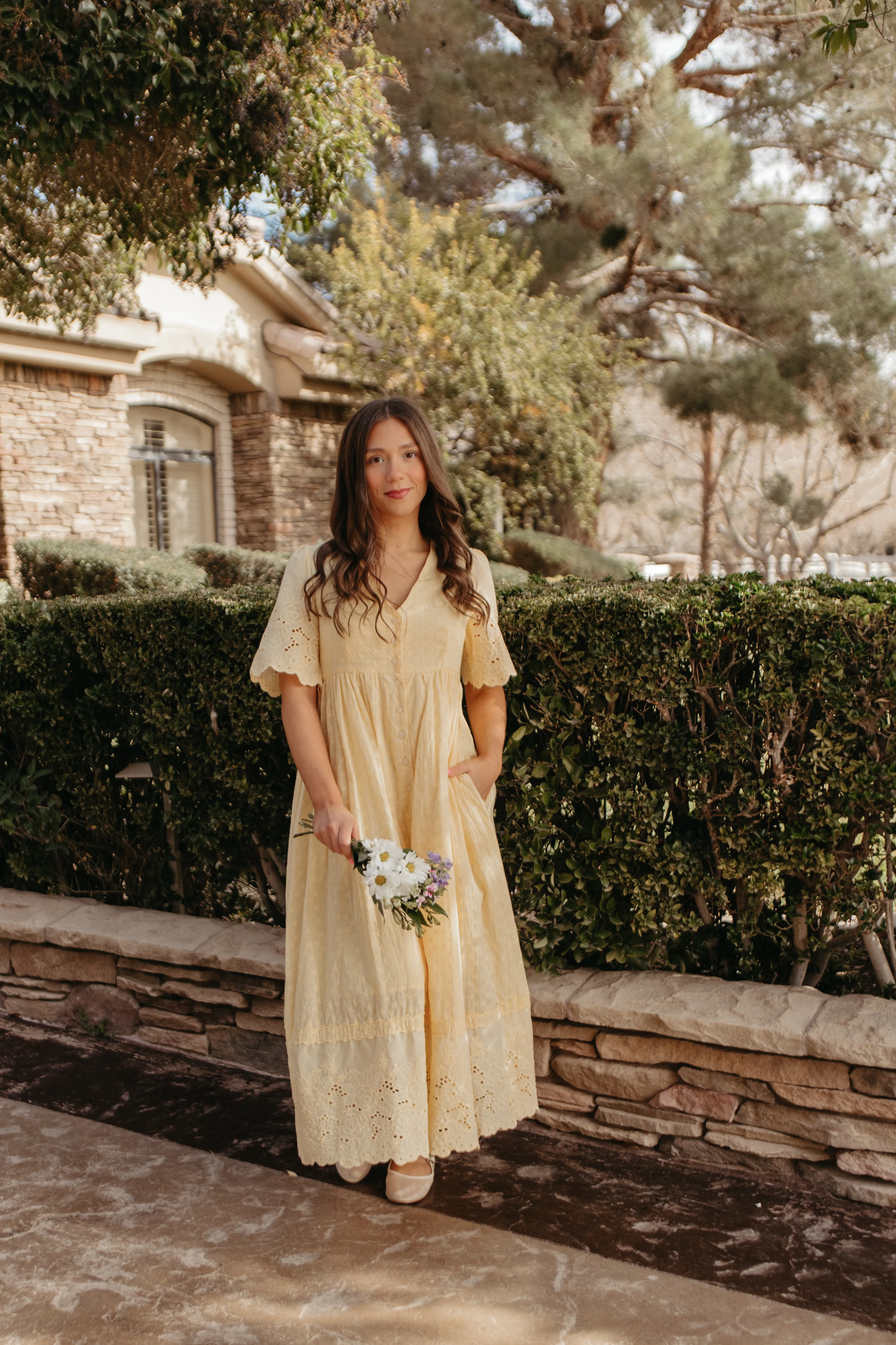 THE LEIYAH EYELET BUTTON DOWN DRESS IN SUNWASHED - Payfeveri