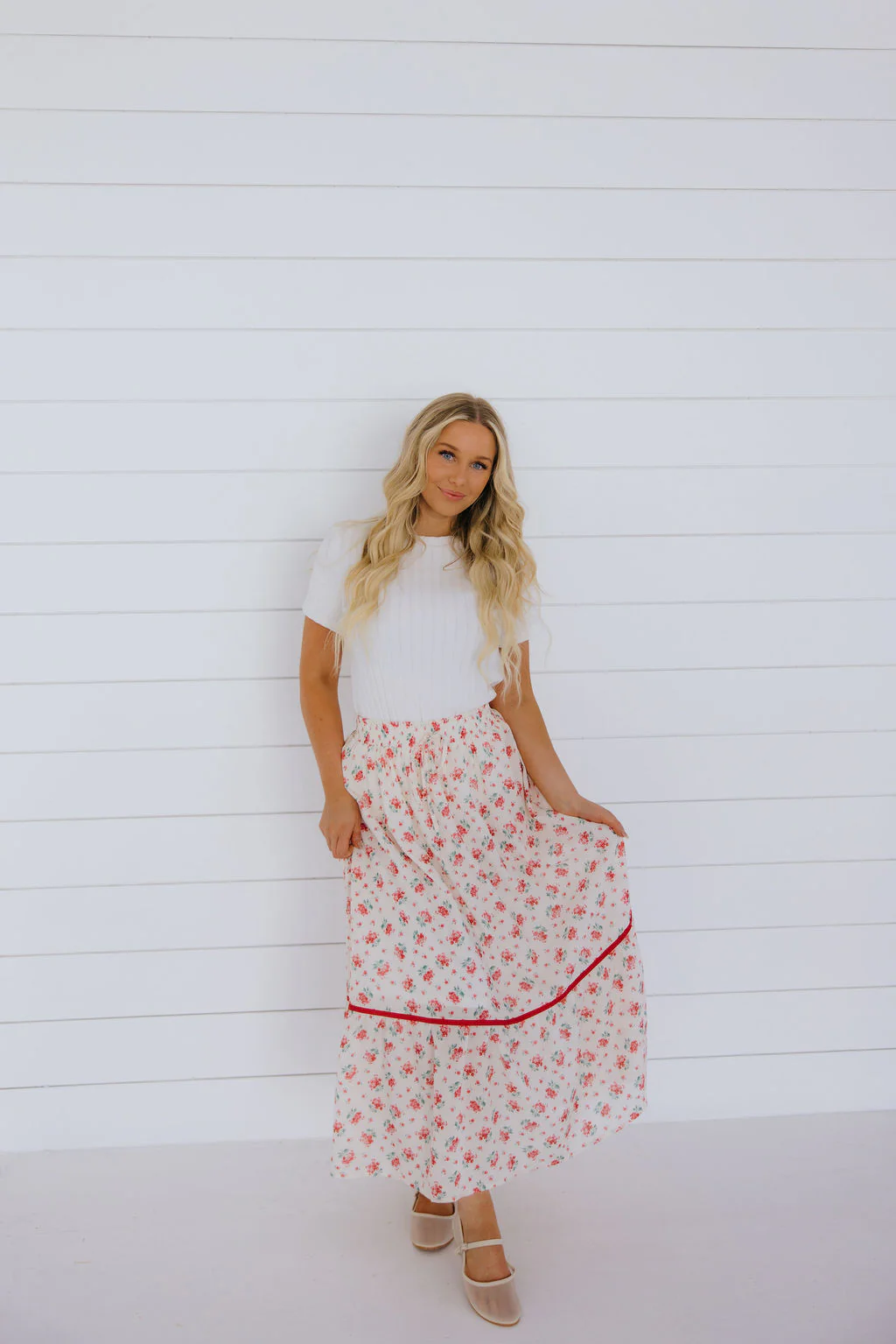 THE TAYDEN FLORAL MIDI SKIRT IN RED - Payfeveri