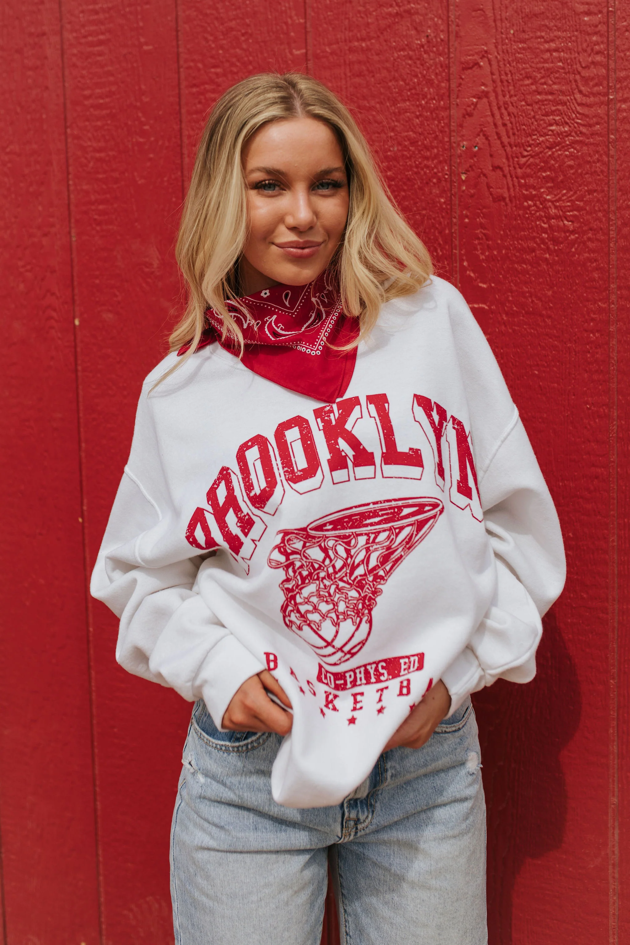 THE BROOKLYN BASKETBALL PULLOVER IN WHITE - Payfeveri