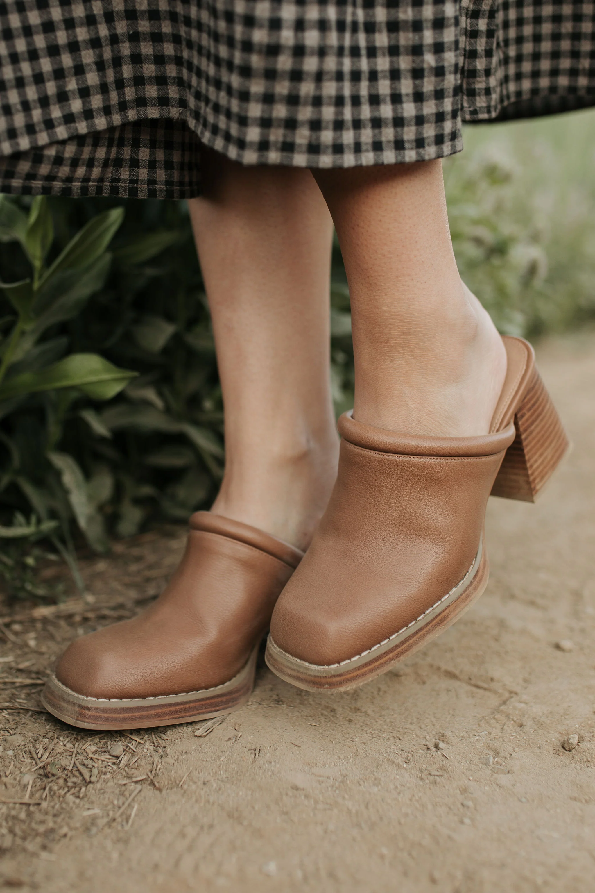 THE FRANCESCA MULES IN DARK TAUPE - Payfeveri